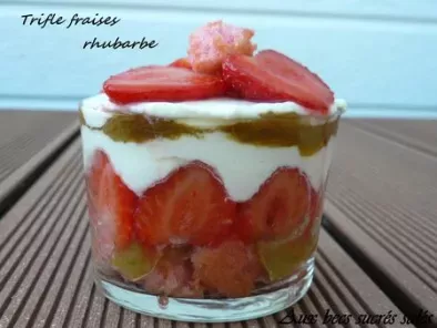 Trifle fraises rhubarbe aux biscuits roses de Reims - photo 2