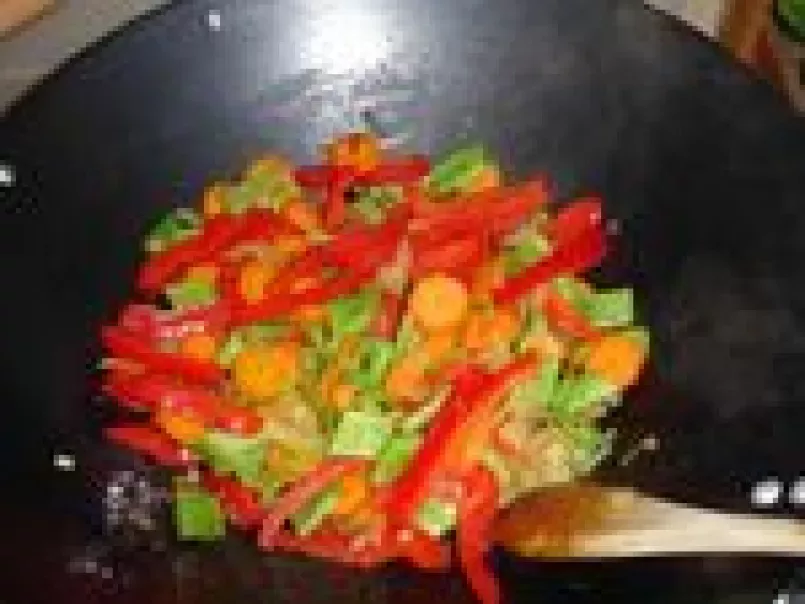 Wok de magrets de canard aux légumes croquants - photo 2
