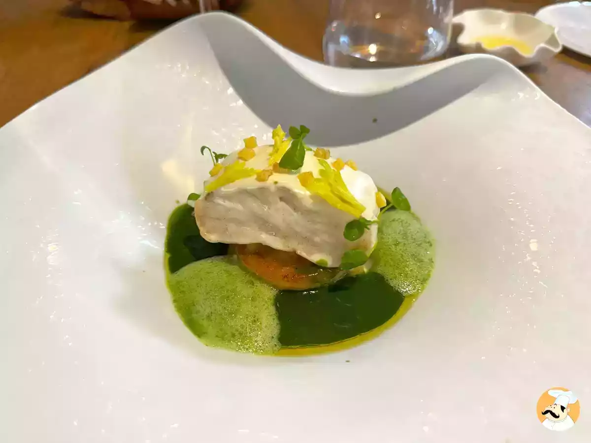 Le plat: Le merlu à la manzanilla