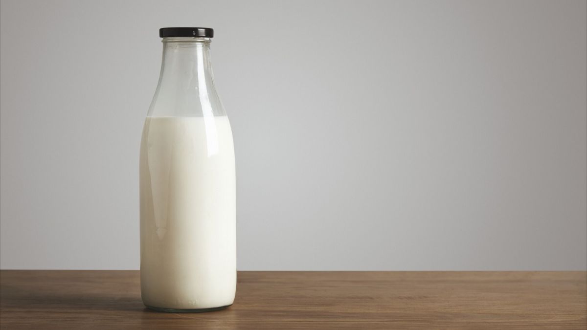 Pourquoi il ne faut plus ranger votre lait dans la porte du frigo
