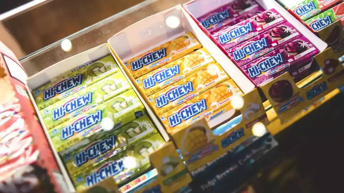 Mâcher un chewing-gum libère des milliers de microplastiques… en quelques minutes