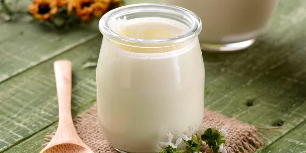 Des recettes anti-gaspillage pour utiliser vos yaourts presque périmés!