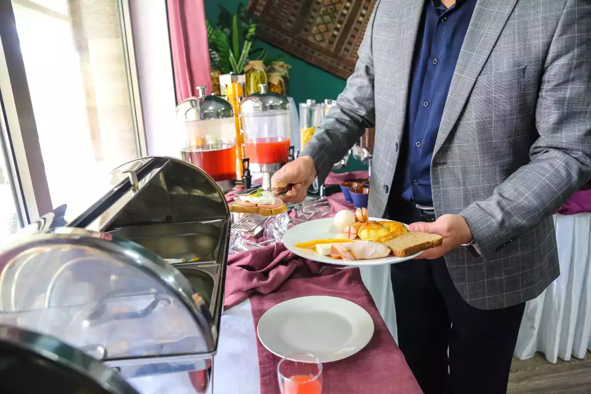 Vous adorez les buffets à volonté ? Voici comment en profiter à fond sans le moindre regret après