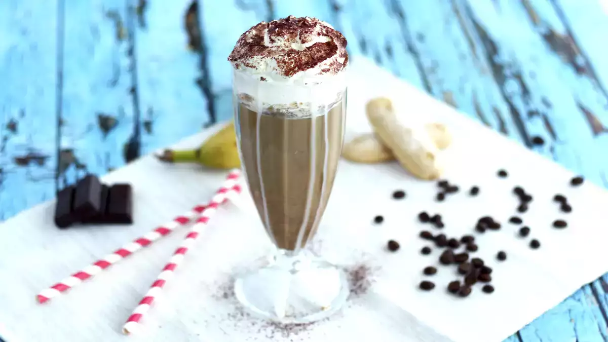 8 boissons gourmandes et rafraîchissantes pour sauver les après-midi d'été!