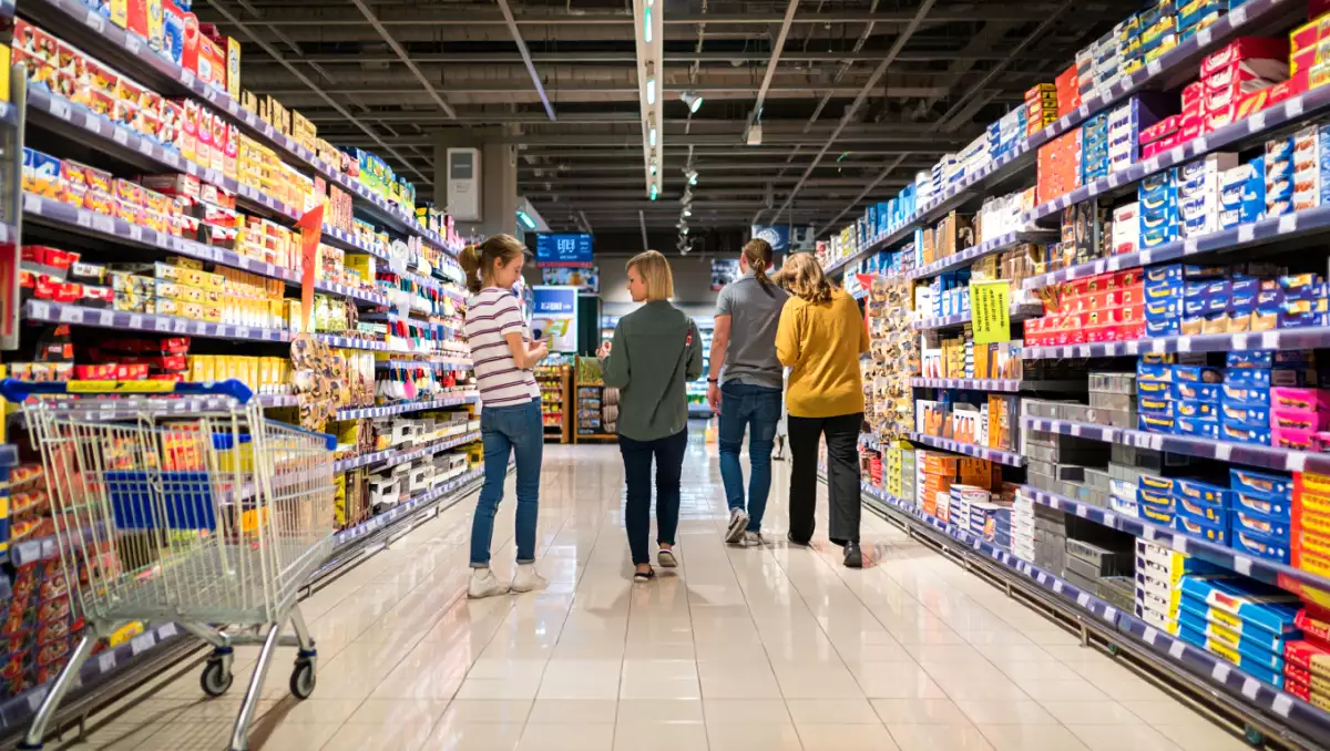 Gérer les courses par fortes chaleurs : la liste maligne et les aliments à stocker d’urgence