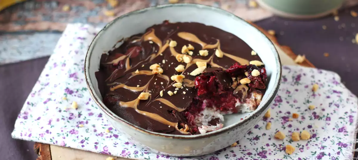Overnight oats fruits rouges et chocolat : le petit‑déj sain qui vous attend dès le matin