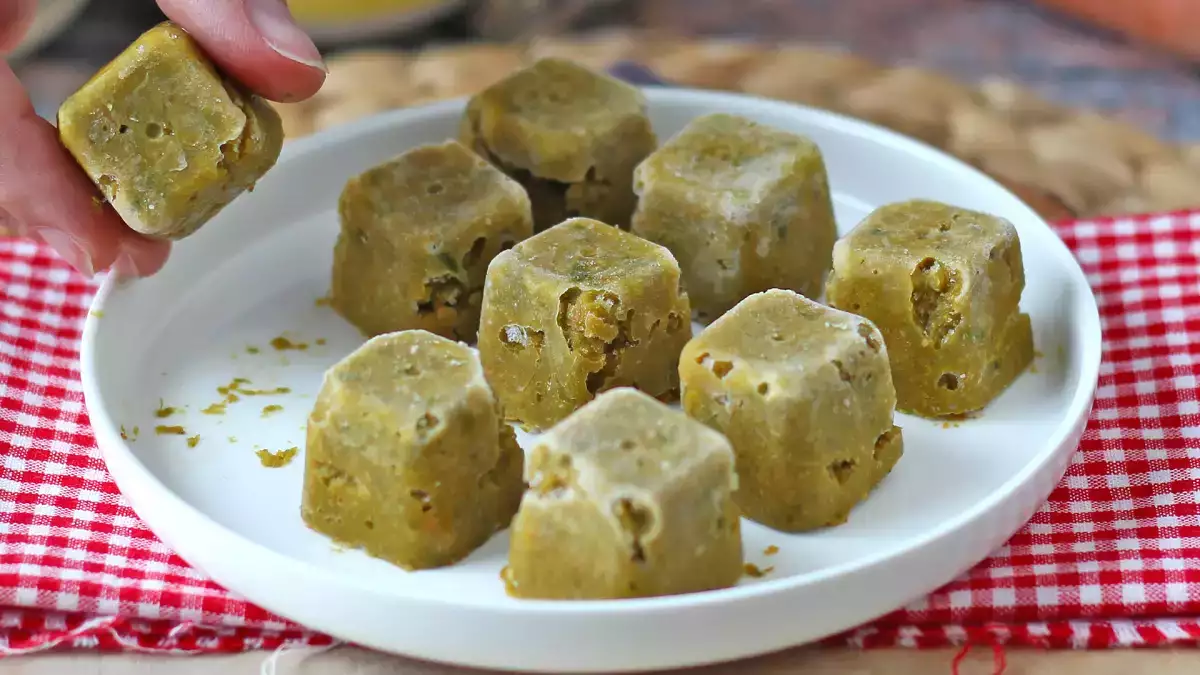 Découvrez comment faire des bouillons cube maison : naturels, pleins de saveur et qui durent des mois au congélateur