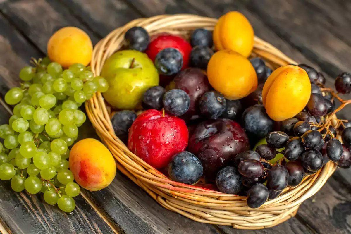 Les 3 erreurs qui font dépérir vos fruits plus vite au frigo