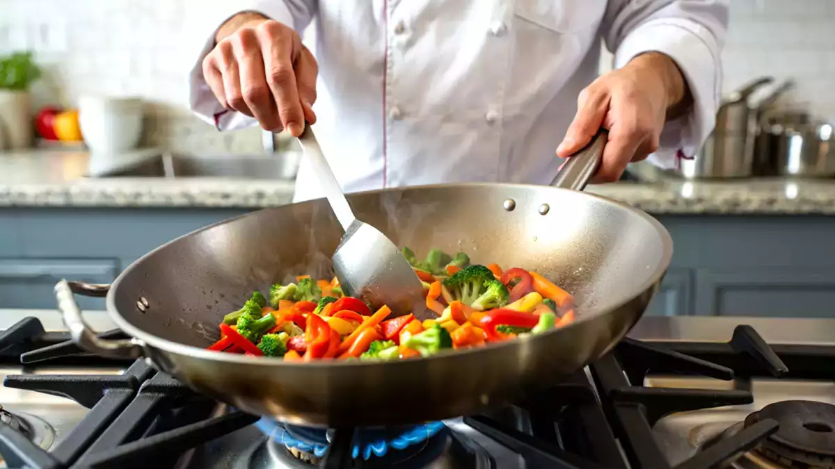 7 façons de cuisiner gourmand avec beaucoup moins d’huile (et sans frustration !)