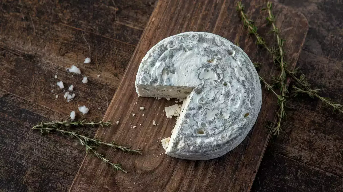 Rappel produit : ce fromage de chèvre AOP contaminé par E. coli retiré du marché !