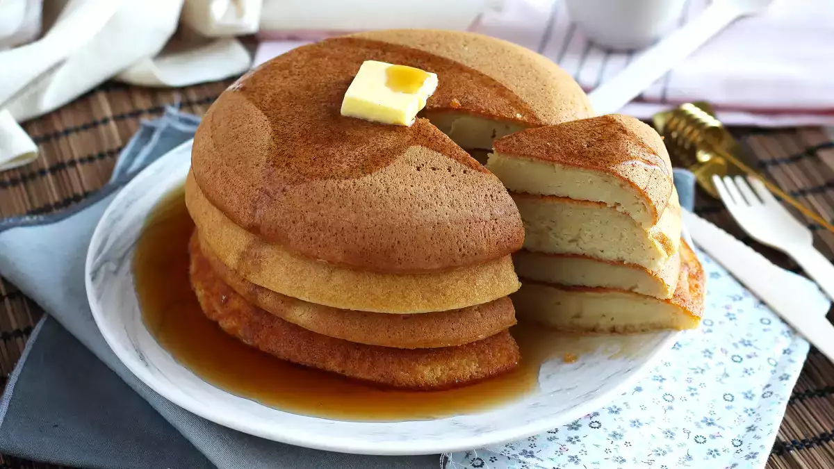Ces pancakes japonais ultra fluffy fondent en bouche… et rendent les autres complètement fades