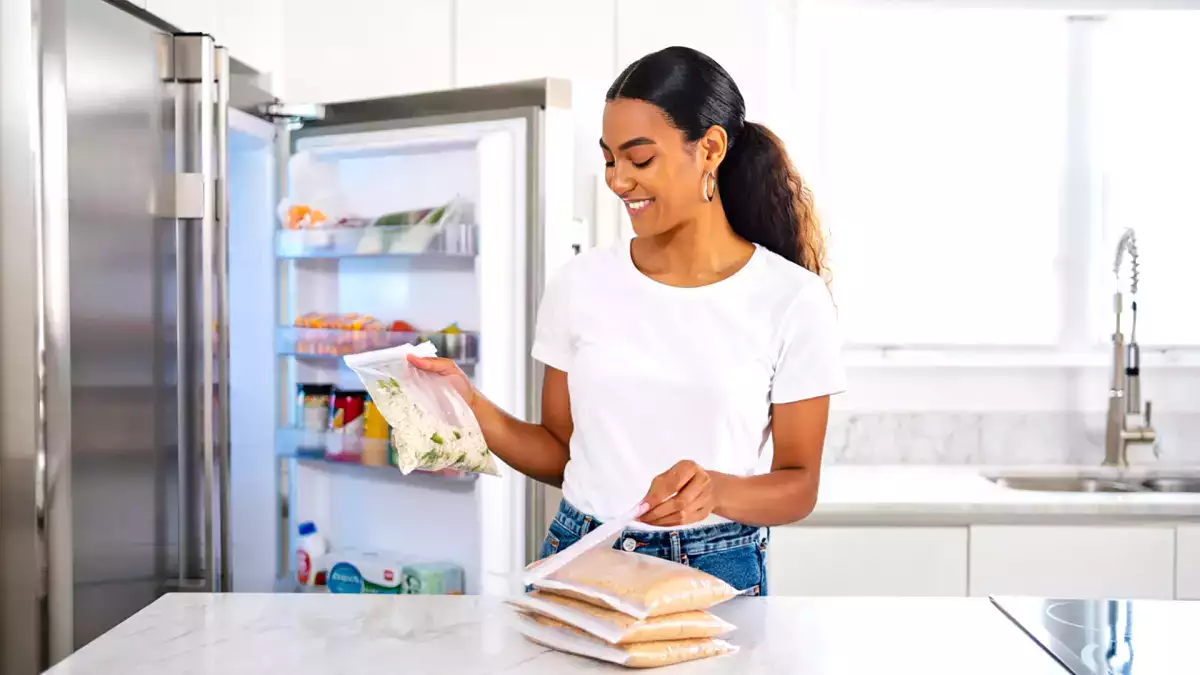 Congeler vos plats ne sert à rien si vous continuez à faire ces 9 erreurs que personne ne vous explique