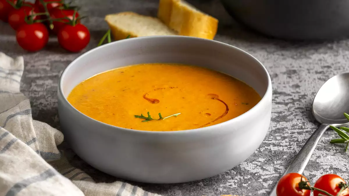 Vous pensiez gagner du temps avec vos soupes maison ? Ces erreurs de congélation les rendent immangeables