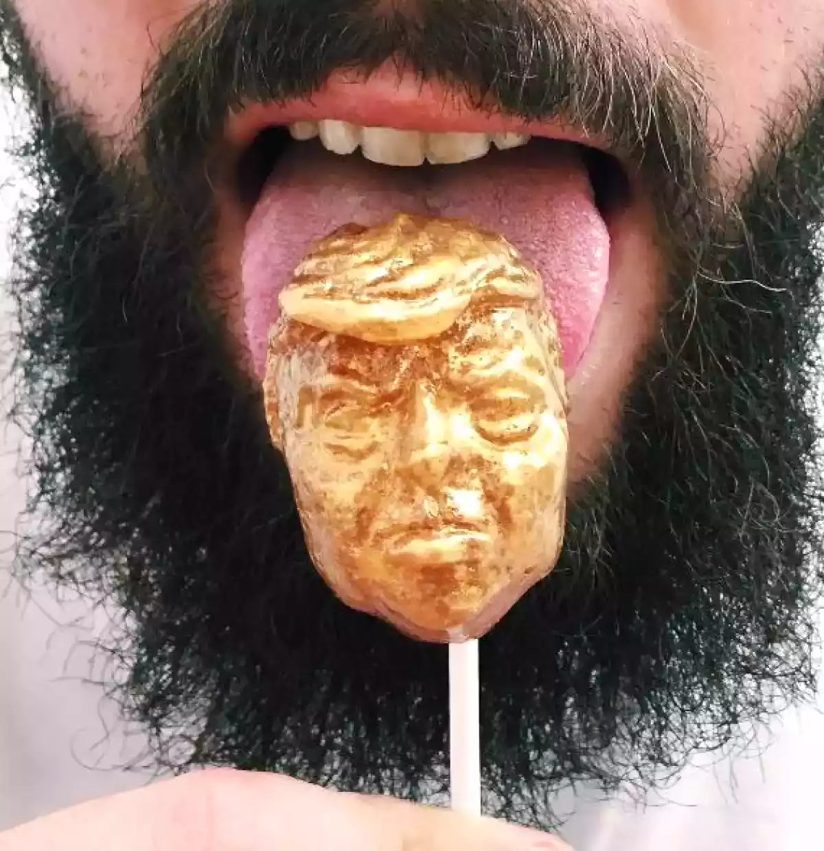 Le visage de Donald Trump en sucette: pour la bonne cause!