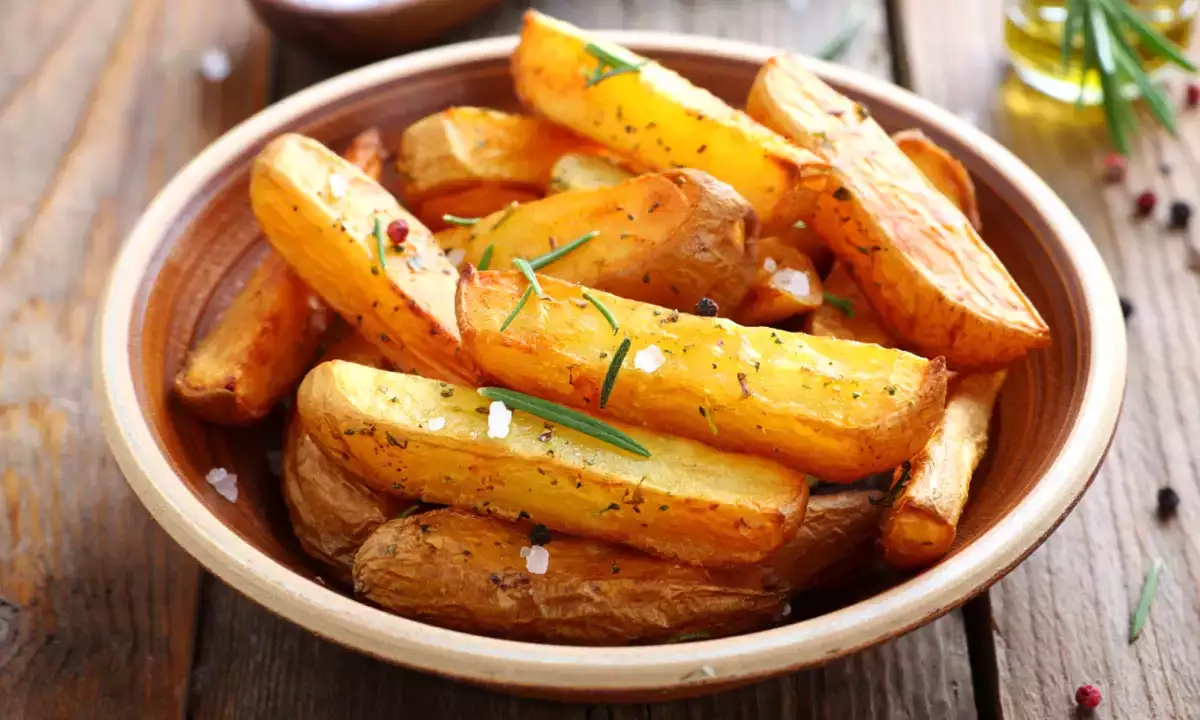 Non, vous n’avez pas à bannir les frites de votre vie, il suffit de les préparer autrement!