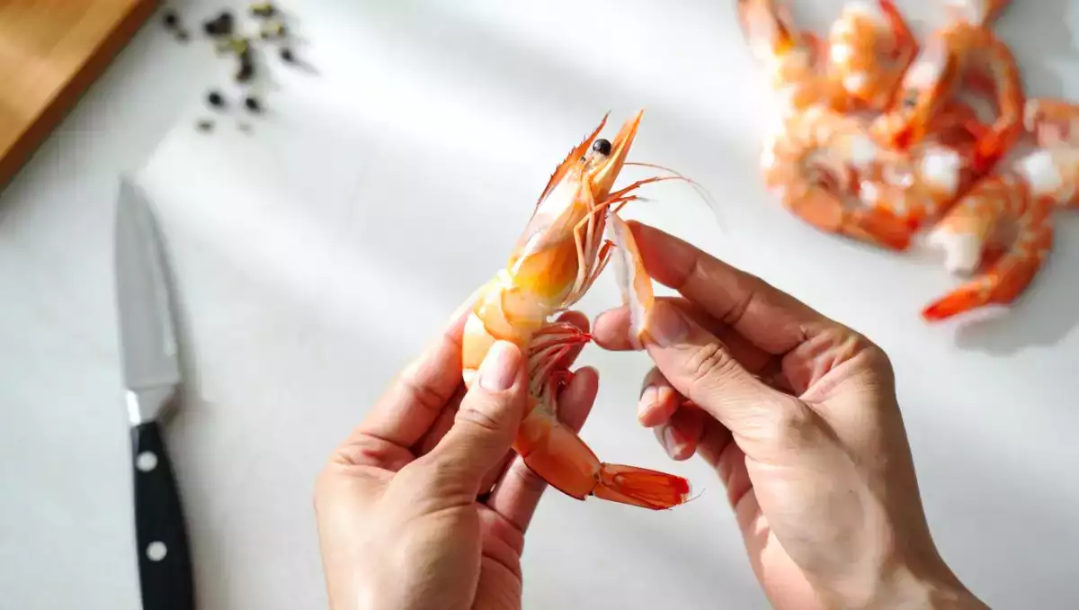 Voici l’astuce simple pour nettoyer les crevettes qui va vraiment vous changer la vie
