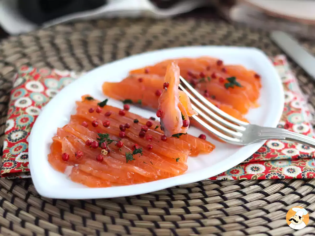 Comment préparer un saumon gravlax parfait pour Noël ?