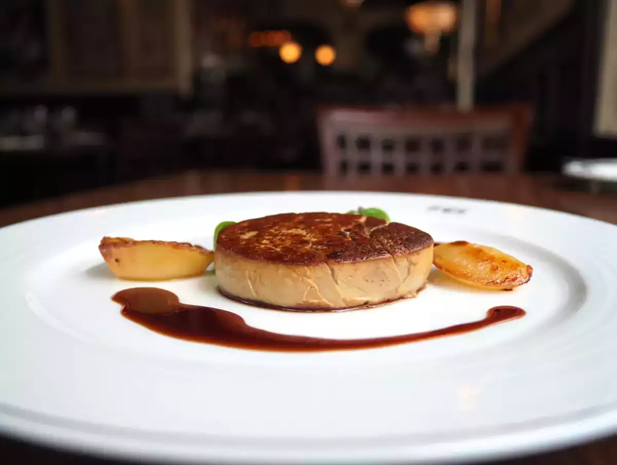 Comment poêler un foie gras frais sans qu’il fonde ?
