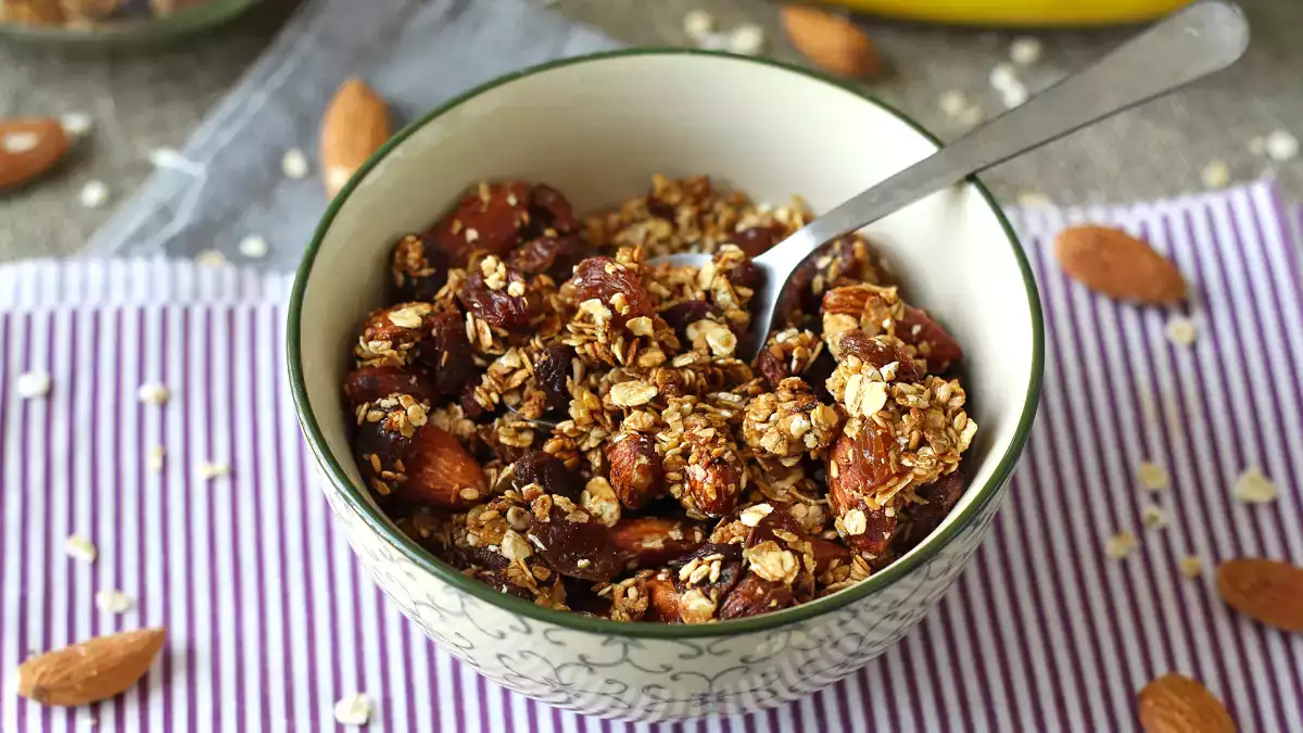 Ce granola croustillant se prépare en 15 minutes… sans allumer le four