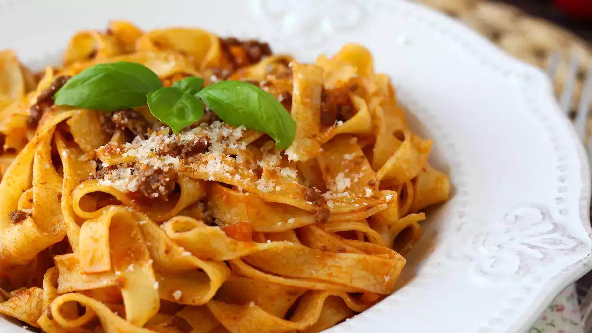 Voici pourquoi cette sauce bolognaise maison rend les pâtes mille fois meilleures