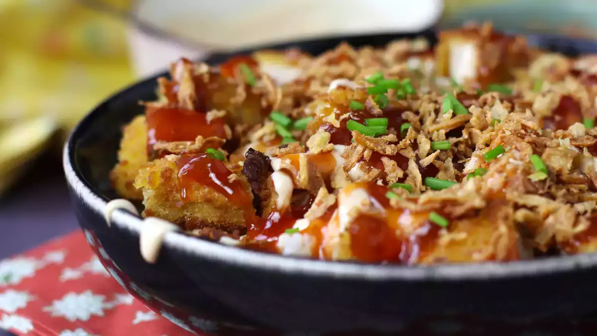 Le tasty crousty envahit TikTok et les fast-foods : d’où vient ce plat devenu viral ?