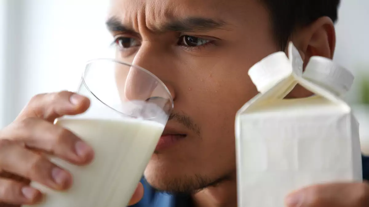 Date du lait dépassée : ce que vous pouvez vraiment faire sans prendre de risque inutile