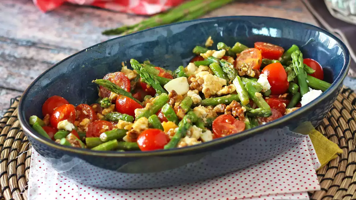 Asperges vertes : comment en profiter à 100 % pendant la saison ? 9 idées de recettes à tester absolument