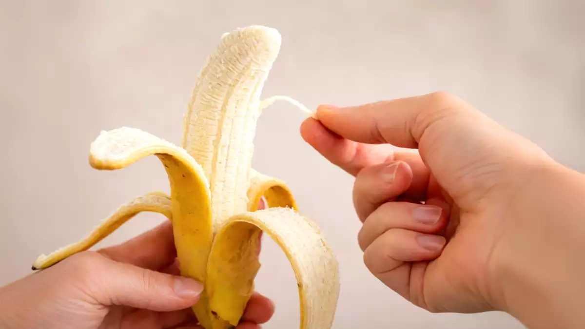 Ces petits “fils” sur la banane ? Vous les enlevez sans réfléchir… et pourtant ils sont essentiels