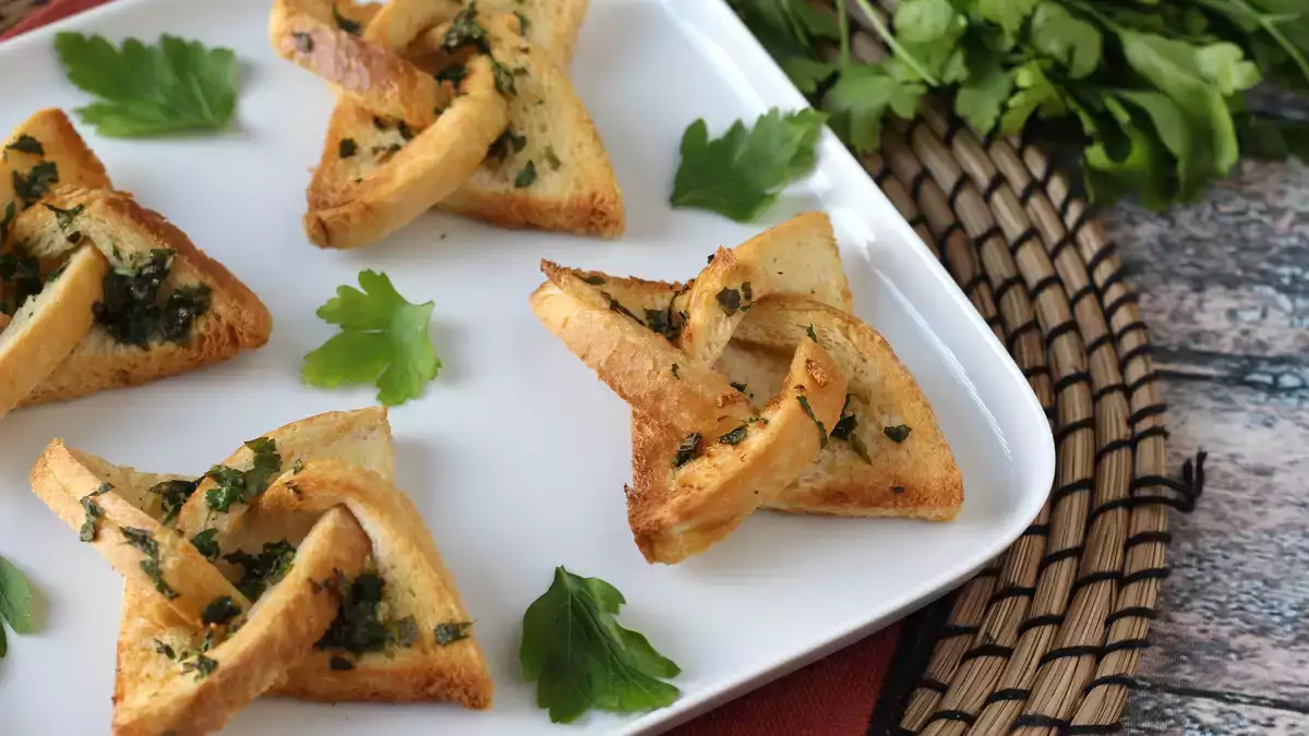9 idées originales, simples et délicieuses pour sublimer le pain de mie du petit-déjeuner au dîner