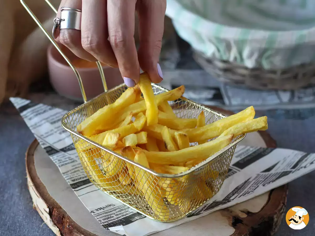 Cela semble impossible, mais cette méthode simple permet de retrouver des frites croustillantes en quelques minutes