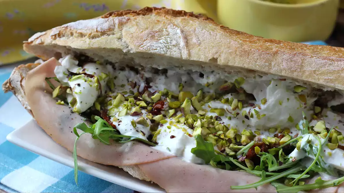 Mortadelle, burrata et pistaches : pourquoi ce combo italien est partout en ce moment