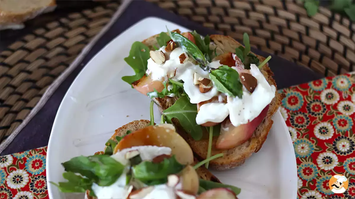 Burrata et fruits : les associations les plus gourmandes de l'été (et celles qu'on voit partout en ce moment)