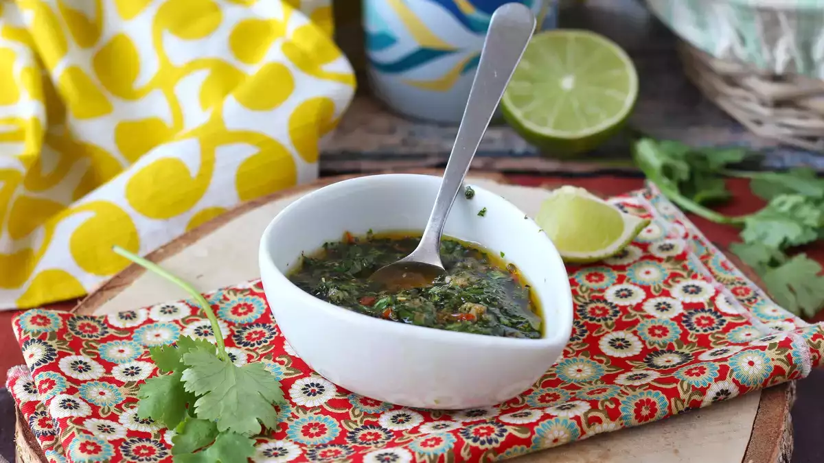 Le chimichurri, cette sauce argentine qui mérite une place à tous vos barbecues