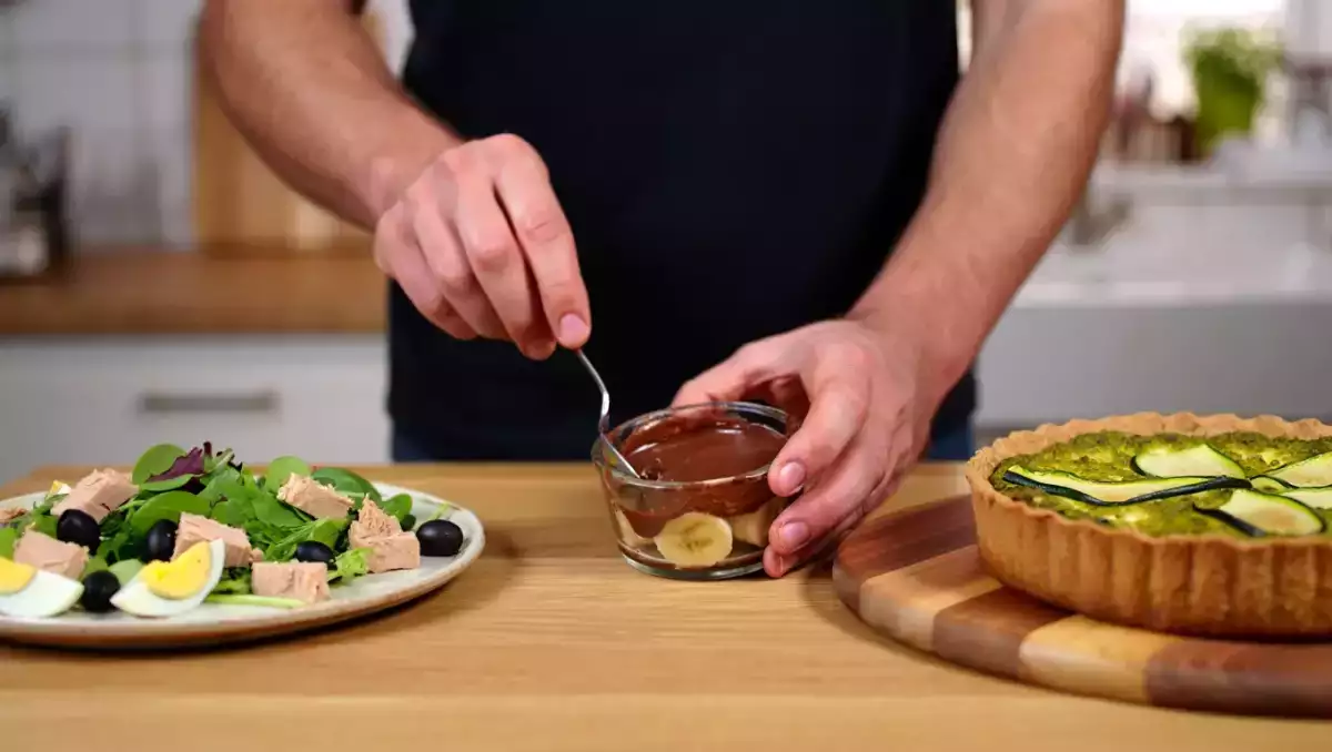Menu du jour, 1 juillet : une salade estivale, une tarte gourmande et un dessert chocolaté
