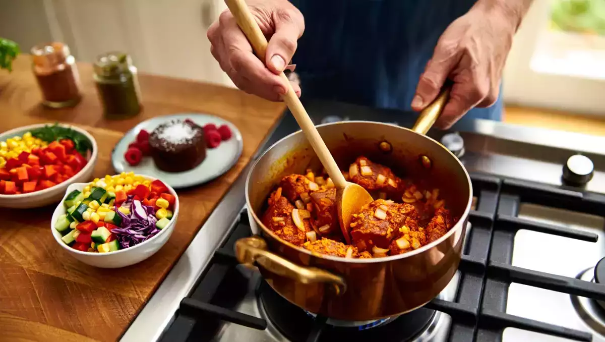 Menu sans gluten, 28 juillet : une explosion de couleurs et de saveurs avec salade rubik's cube, veau à la marocaine et un dessert rapide