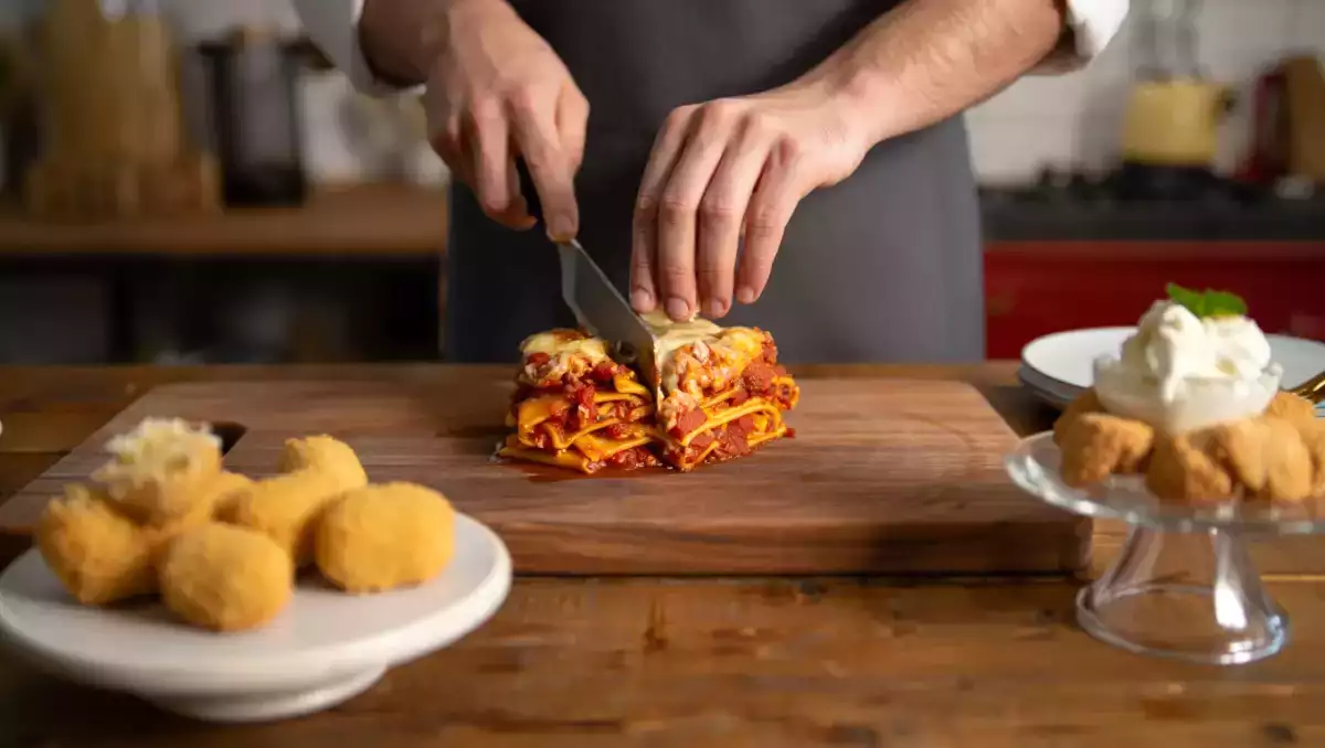 Menu végétarien, 22 juillet : croquettes de fromage croustillantes, lasagnes aux épinards et amaretto moelleux