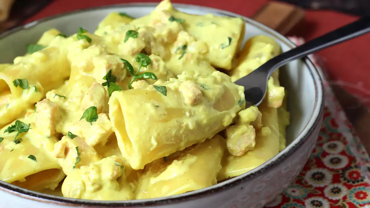 Marre des salades d’été? Voici 8 recettes de pâtes crémeuses qui vont mettre tout le monde d’accord!