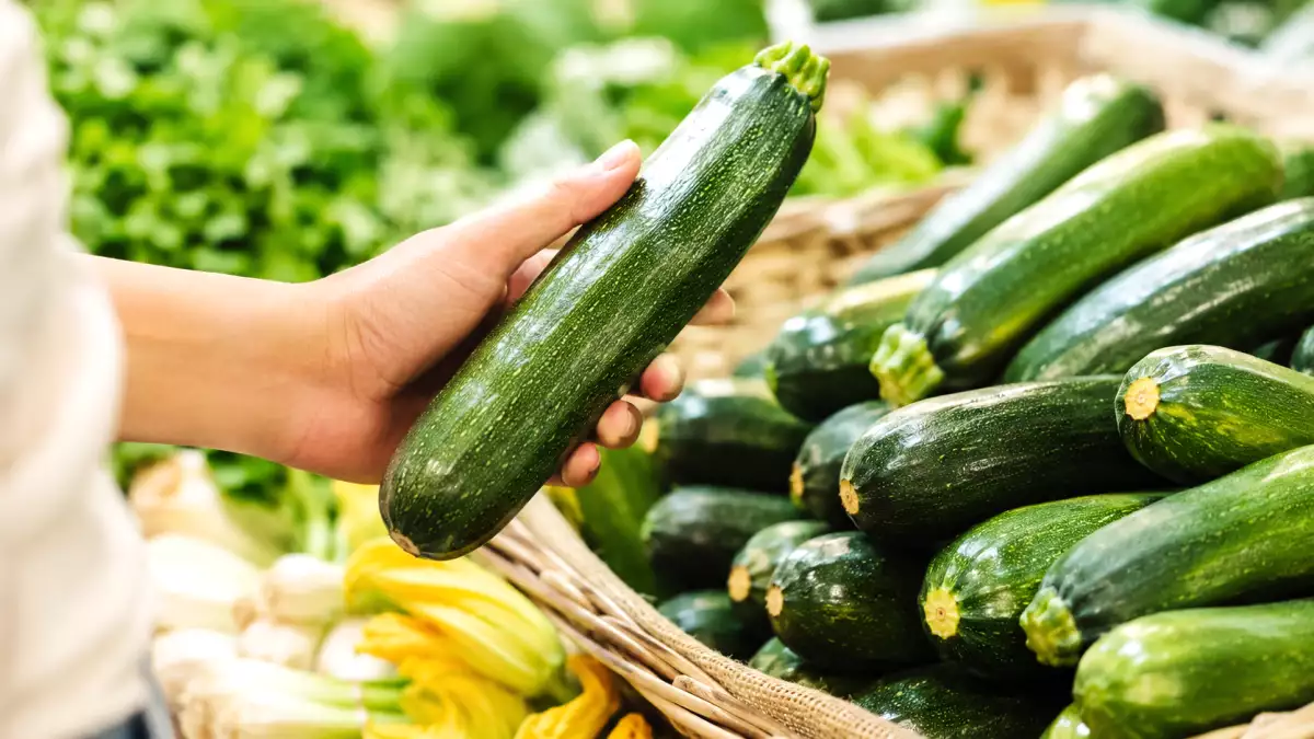 Courgettes au supermarché : les indices faciles pour repérer celles qui sont vraiment fraîches