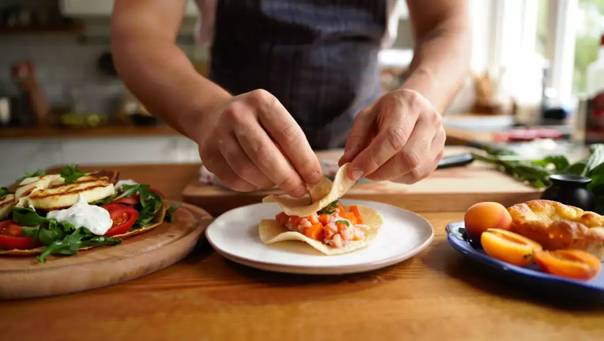 Menu du jour, 20 août : tacos asiatiques, gyros au halloumi et clafoutis aux abricots
