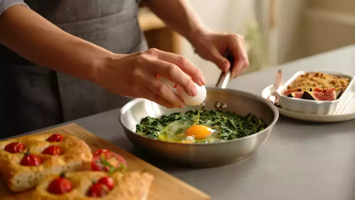 Menu végétarien, 12 août : une focaccia moelleuse, des épinards crémeux et un crumble aux figues