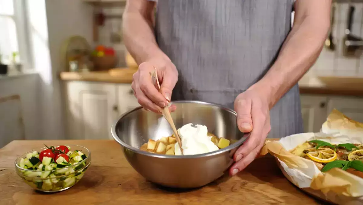 Menu sans gluten, 31 août : tartare de courgettes, cabillaud en papillote et crèmes à la pomme