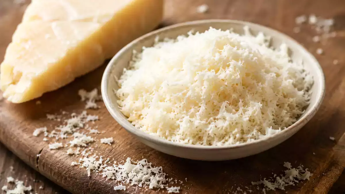 Comment choisir du parmesan râpé : les 3 mentions à vérifier sur le sachet