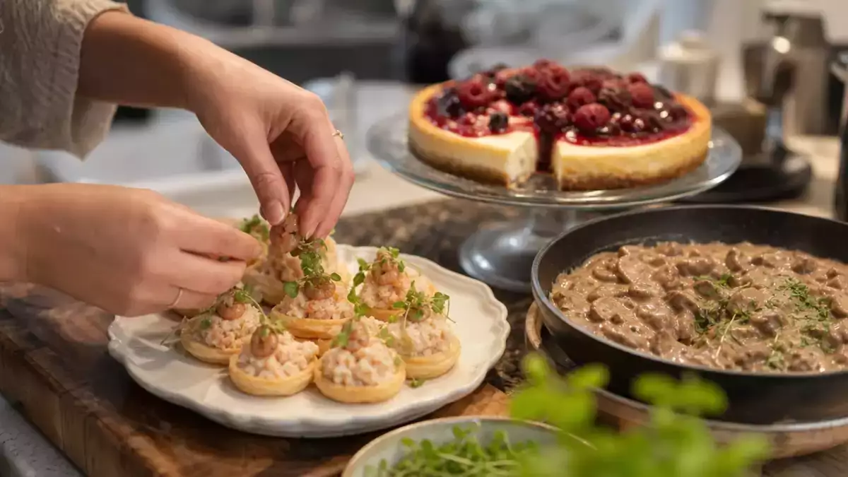 Menu sans gluten, 20 septembre : bouchées crabe et crevettes, boeuf stroganoff et cheesecake fruité