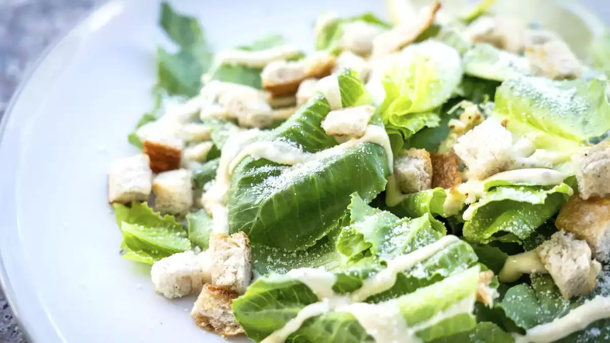 Salade à emporter : l’astuce pour éviter les feuilles molles à midi