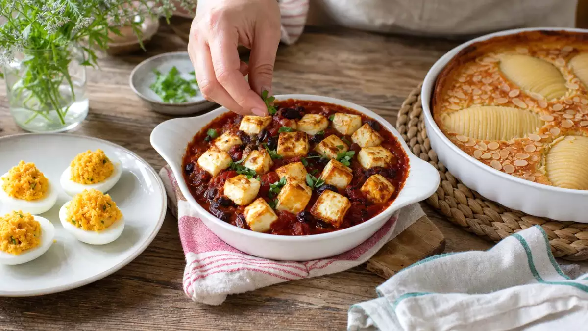 Menu du jour, 11 octobre : oeufs mimosa, haricots rouges mijotés et tarte amandine aux poires