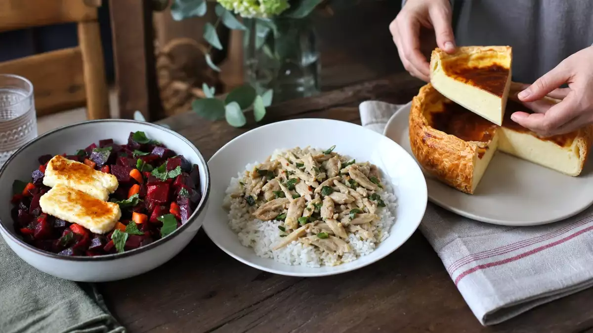 Menu du jour, 1 octobre : une salade de betteraves au halloumi, un poulet vapeur au gingembre et un flan pâtissier crémeux