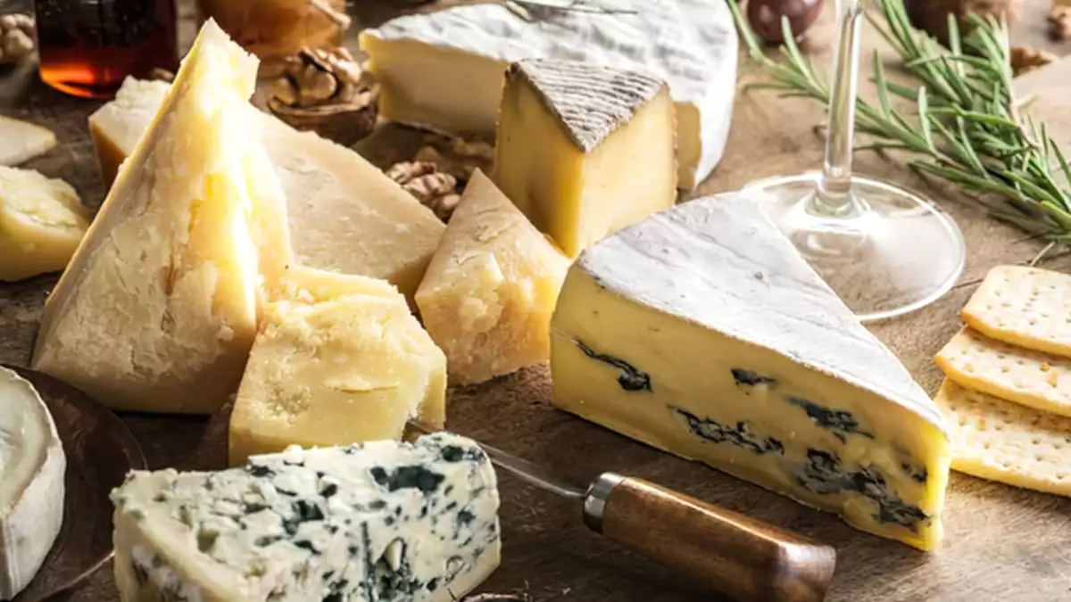 40 fromages pour le pape Léon XIV : le spectaculaire plateau préparé pour sa visite en France