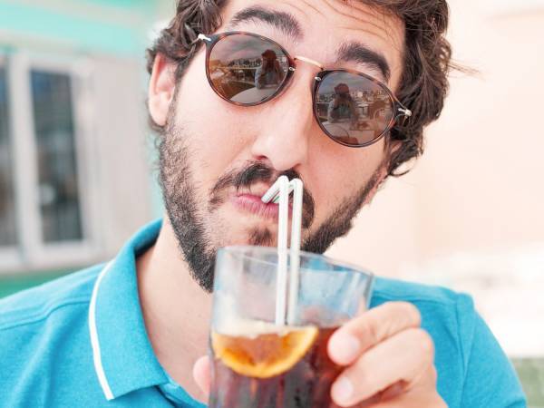 Votre soda quotidien est-il un danger ? Une étude révèle un lien troublant