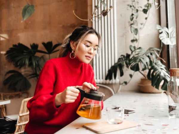 3 thés maison pour booster, purifier et apaiser votre corps naturellement