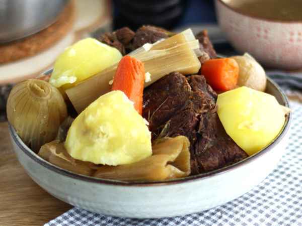 Top 10 des plats qui font rayonner la France dans le monde (selon les Français eux-mêmes)